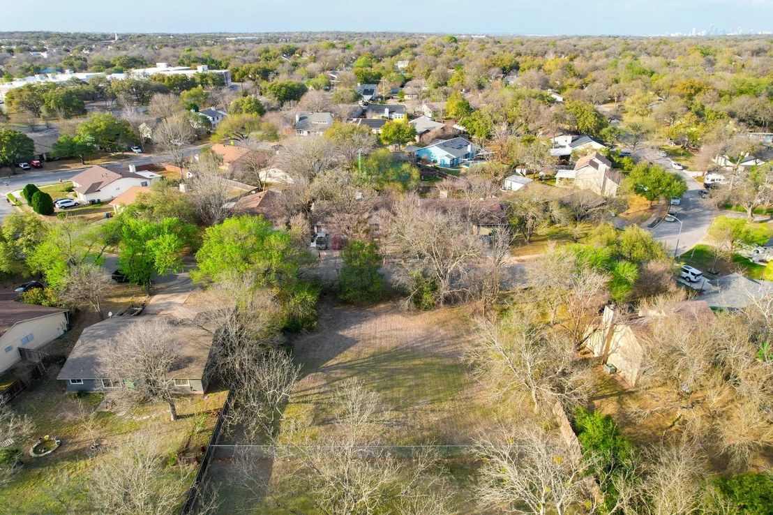 Photo of 9311 Independence LOOP