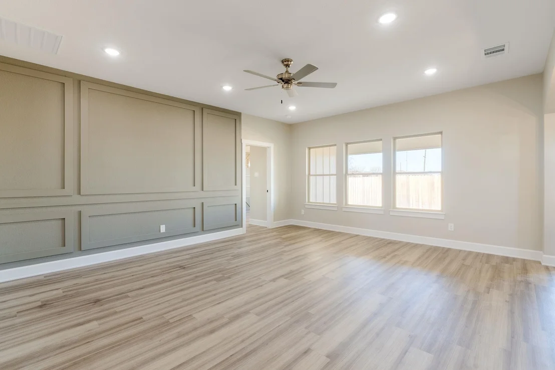Photo of 2123 Blackhawk LOOP