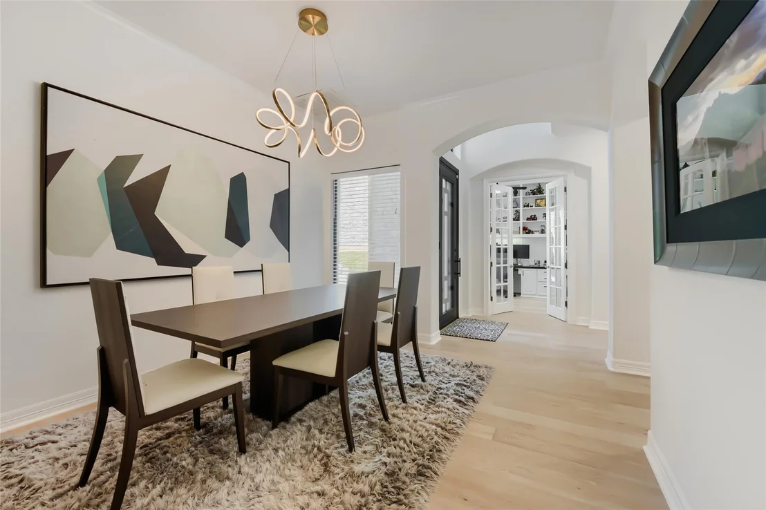 Photo of 3979 River Place BLVD