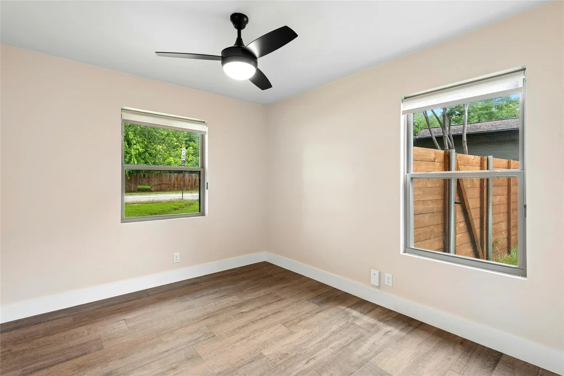 Photo of 8601 Winding WALK