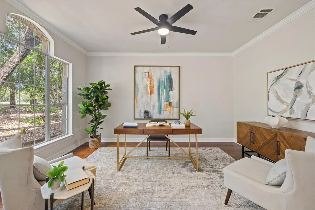 Photo of 604 N River Hills RD