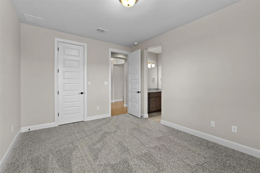 Photo of 305 Miranda WAY