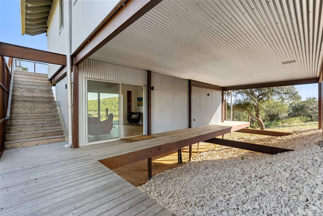 Photo of 2037 Wolf Creek Ranch RD