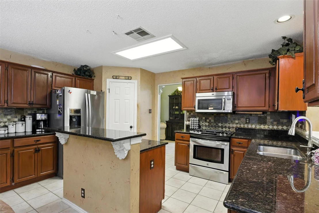 Photo of 1113 Pebble Brook RD