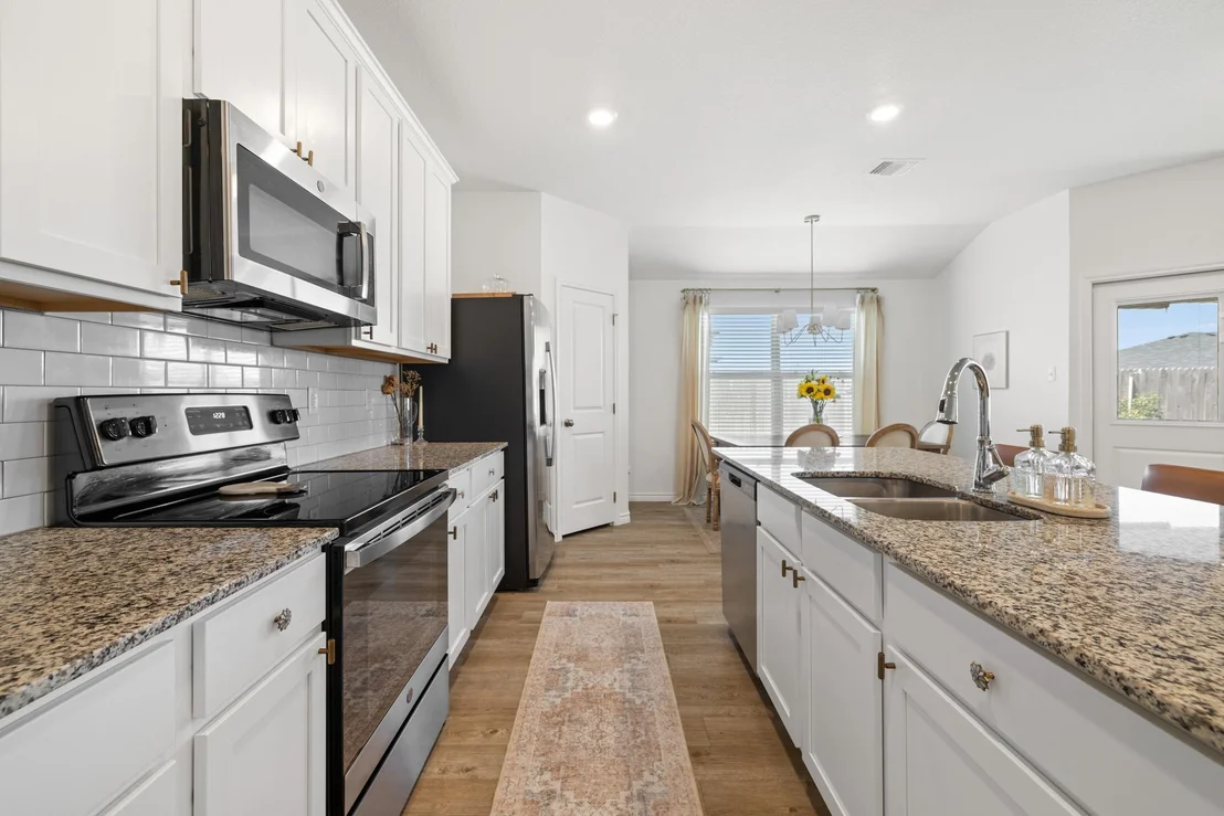 Photo of 129 Maybelline RD