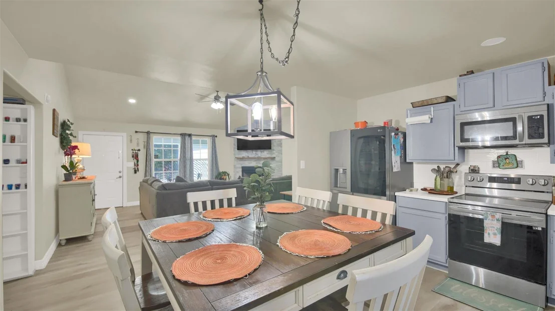 Photo of 115 Rangeland RD