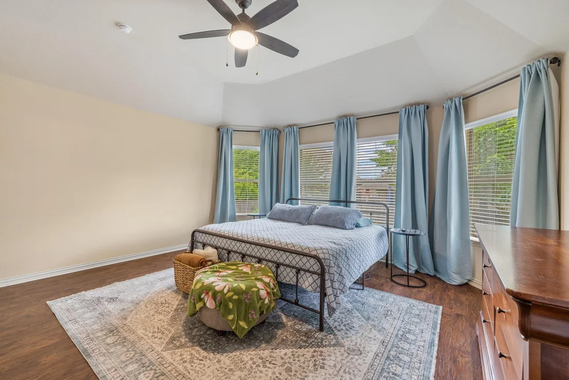 Photo of 921 Tabernash DR