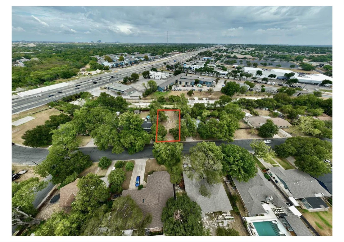 Photo of 904 Hermitage DR