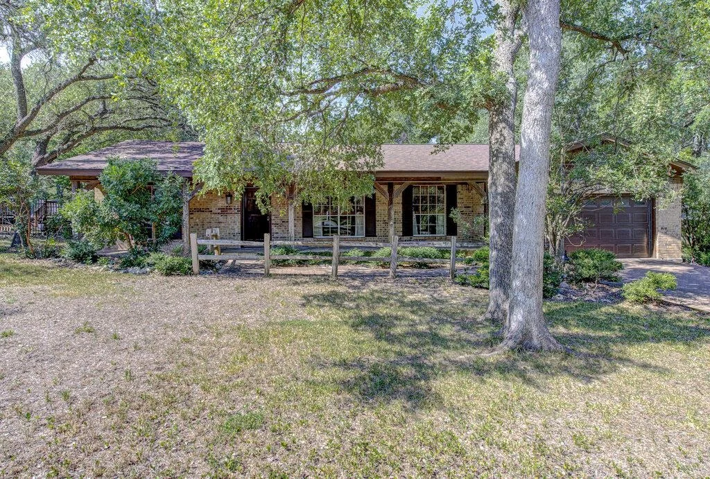 Photo of 8205 Cliffview DR
