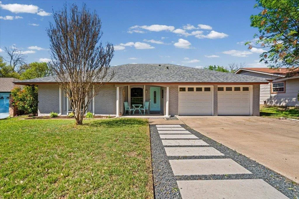 Photo of 9712 Halifax DR