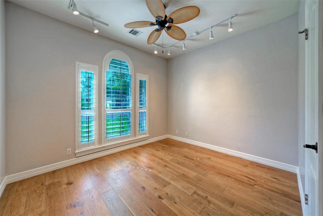 Photo of 11021 River Plantation DR