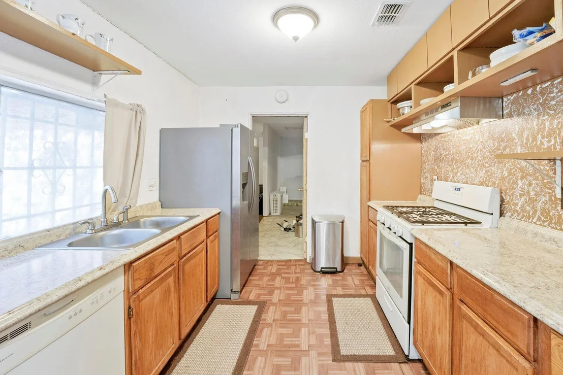 Photo of 5800 Coolbrook DR