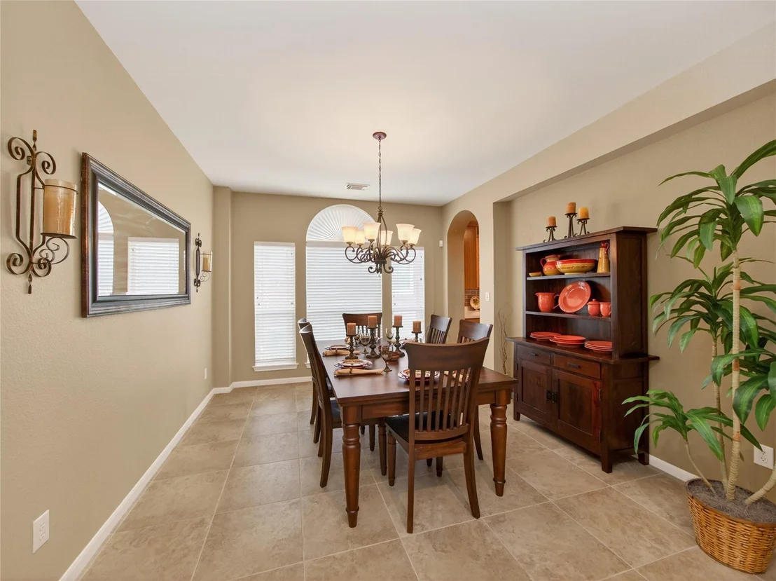 Photo of 2913 Clinton PL