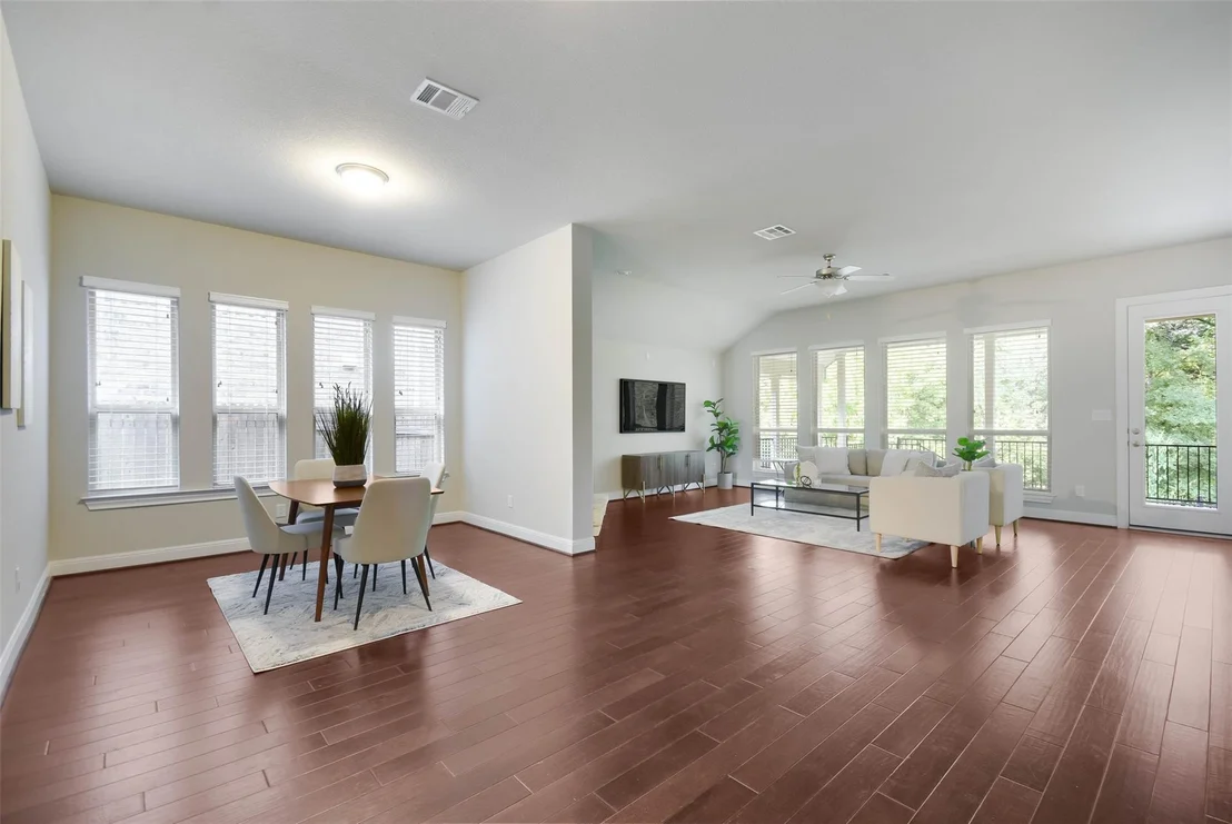 Photo of 2427 Centennial LOOP