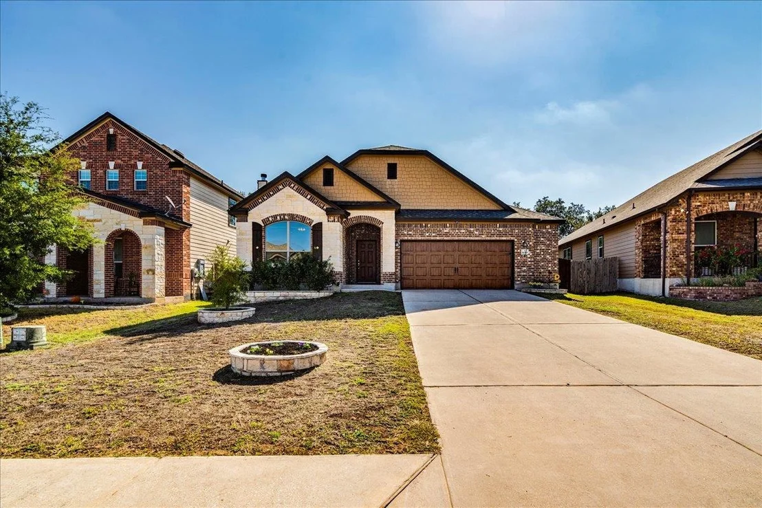 Photo of 1040 Verna Brooks WAY