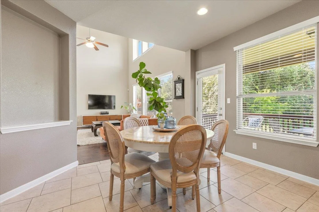Photo of 561 Stone View TRL