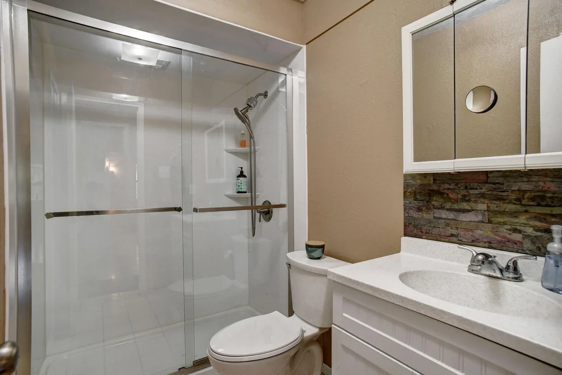 Photo of 121 Pony Grass LN