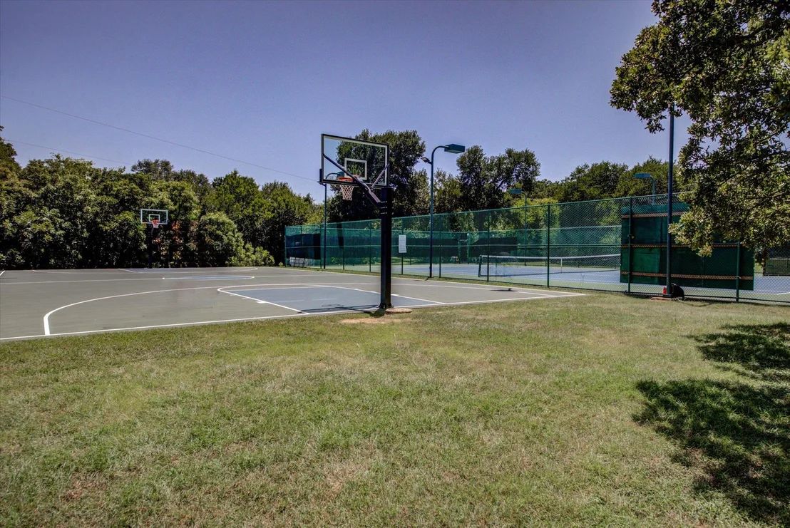 Photo of 2023 Kimbrook DR