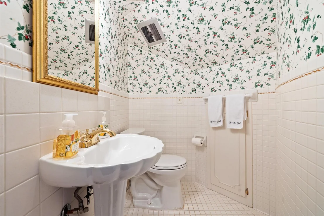 Photo of 4011 SIERRA DR
