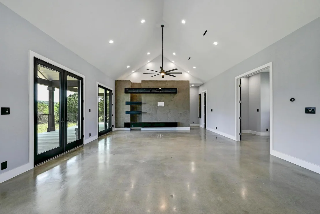 Photo of 304 Spring Hollow DR