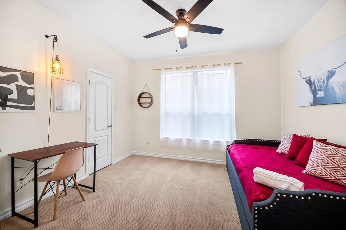 Photo of 321 Angel Oak ST