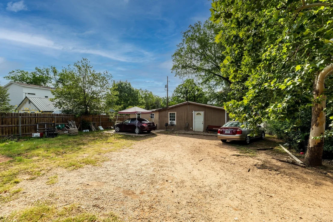 Photo of 1144 Mason Ave