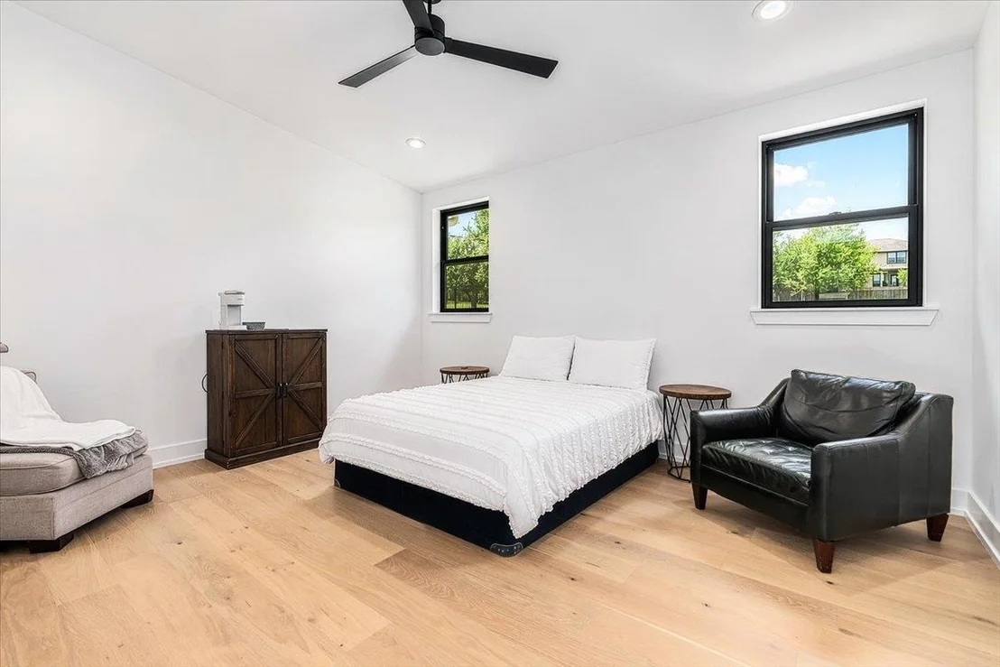 Photo of 9600 Stratus DR