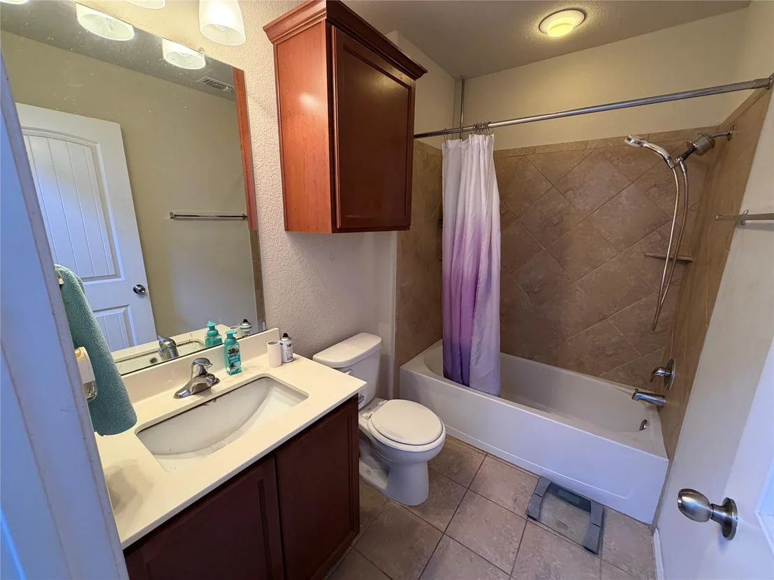 Photo of 5202 Dauphin DR