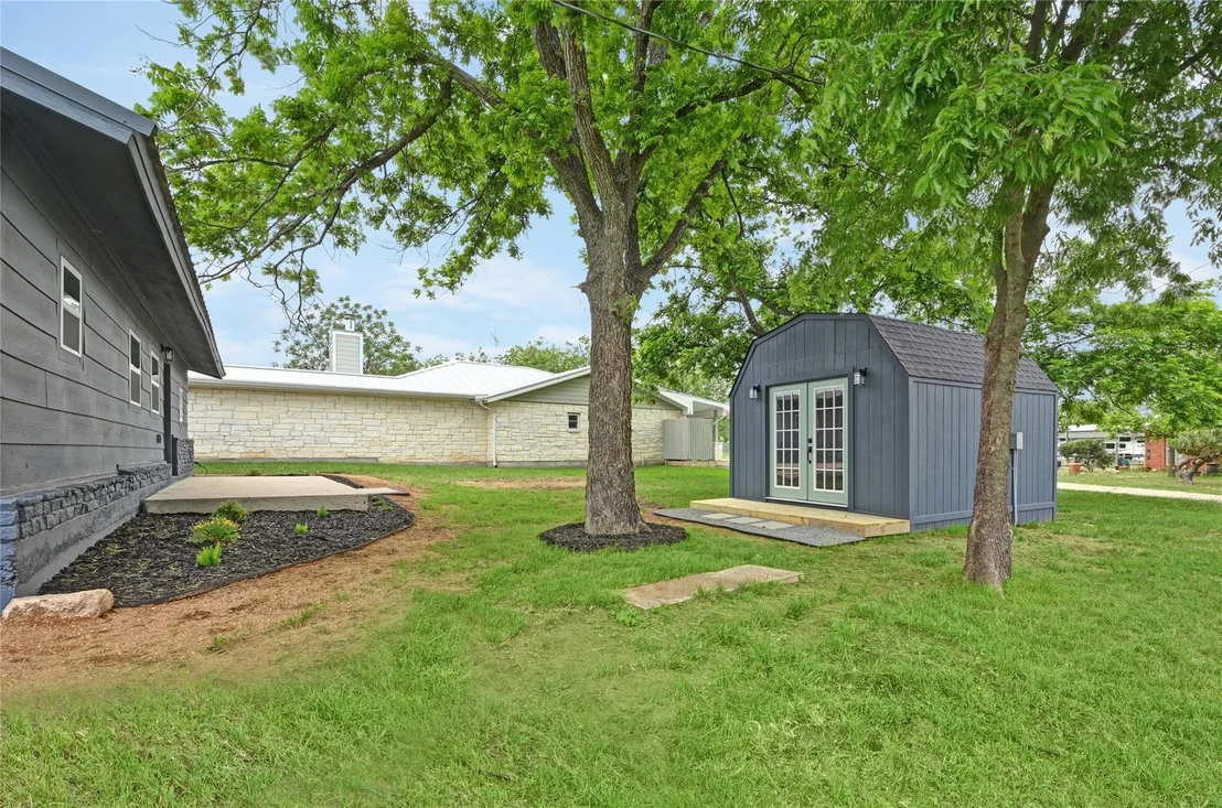 Photo of 409 Bizzy LN
