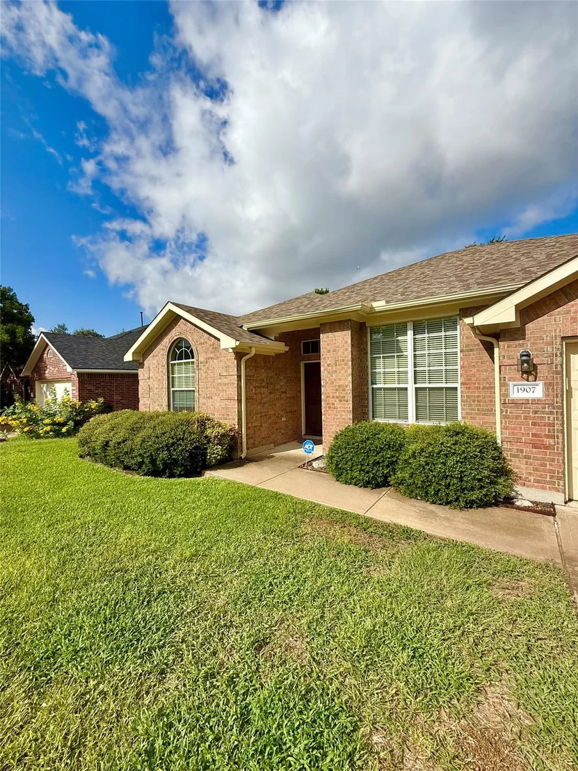 Photo of 1907 Rutherford DR