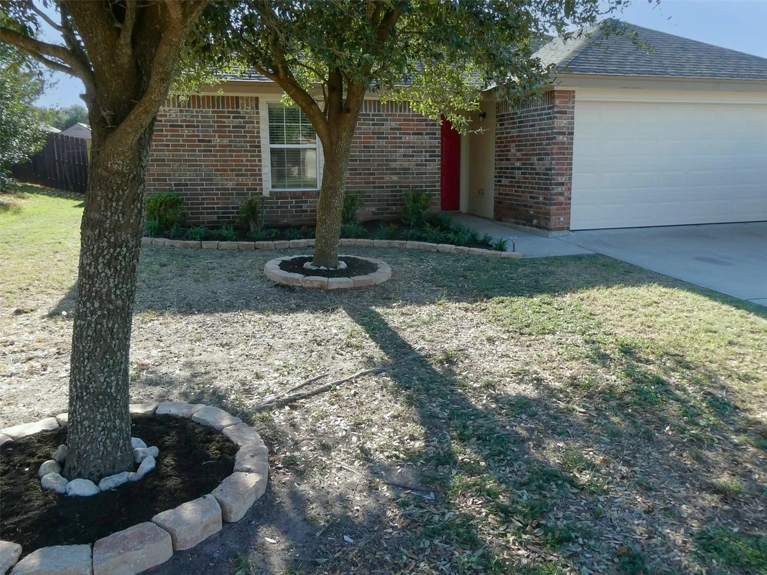 Photo of 113 SOAPSTONE DR