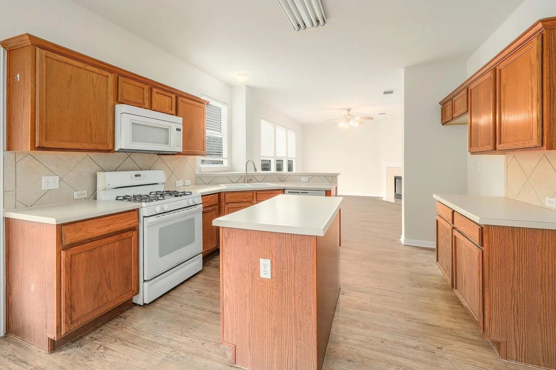 Photo of 102 Chandler Pointe LOOP