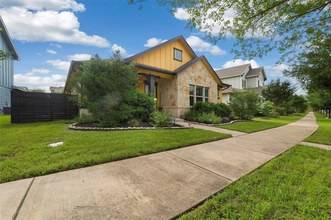 Photo of 8721 Sikes WAY
