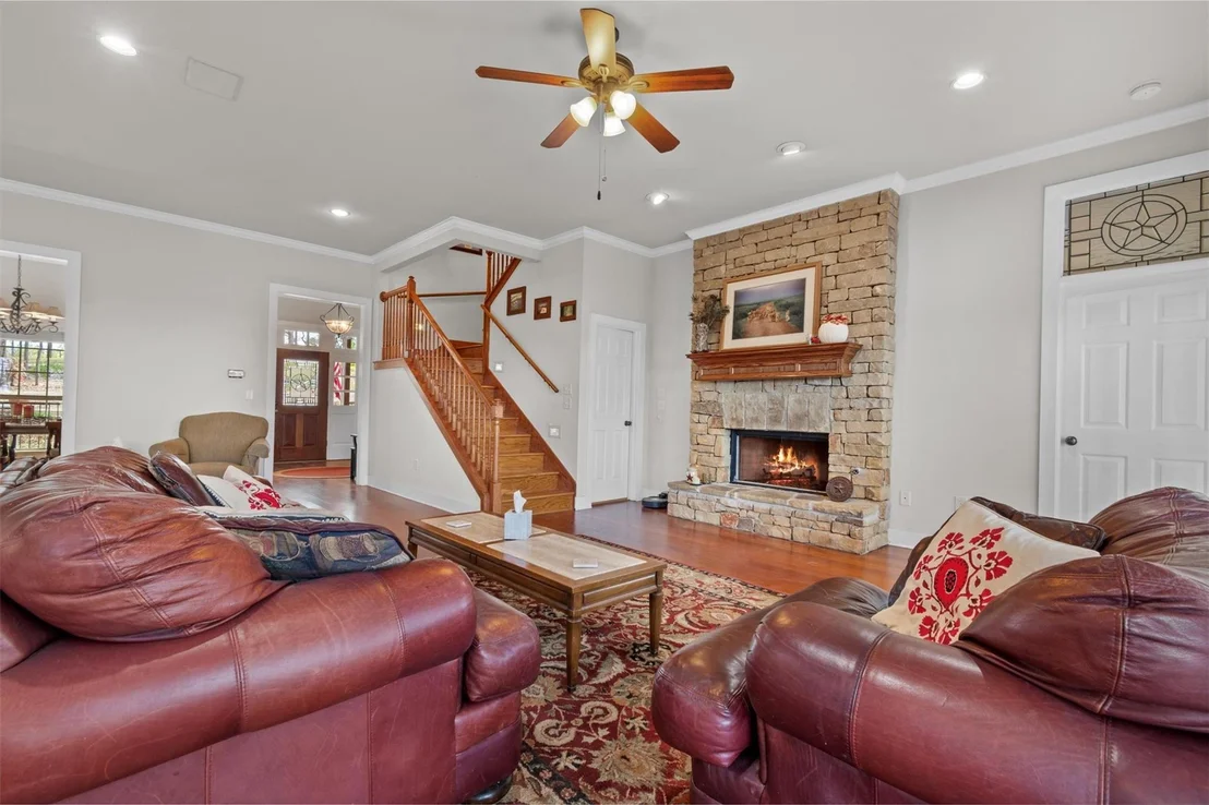 Photo of 1295 Berry LN