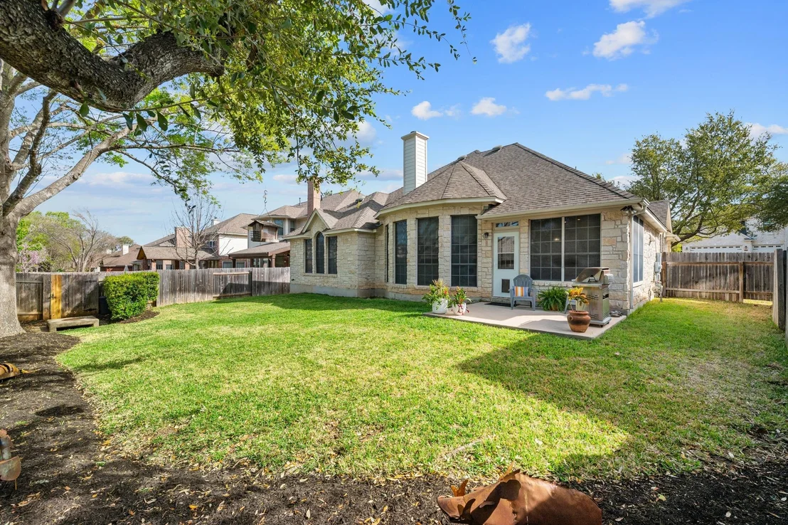 Photo of 15016 Thatcher DR