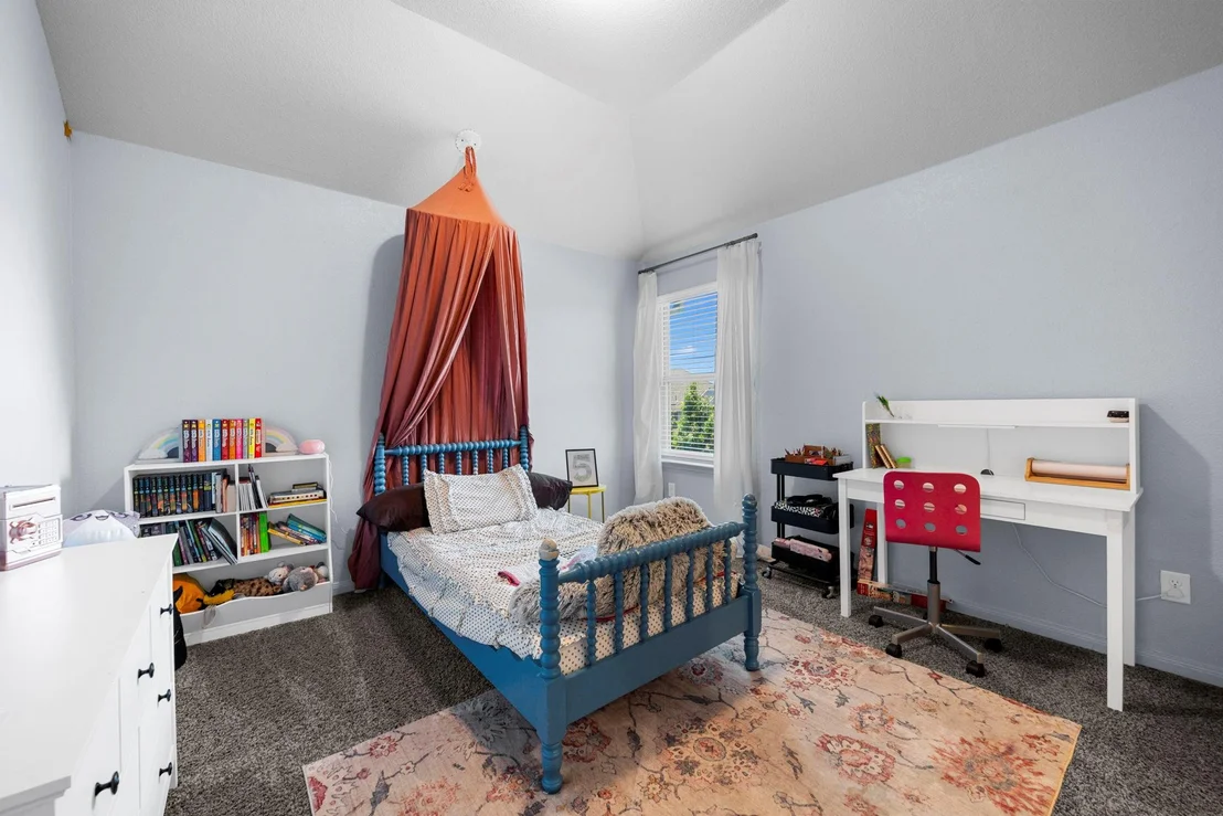 Photo of 5030 Dickinson LOOP