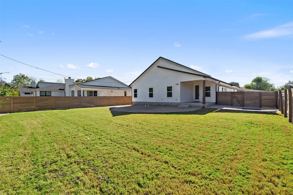 Photo of 704 Poe CIR