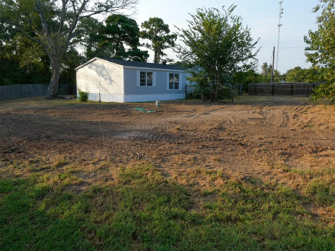 Photo of 1227 HIGHWAY 71 W