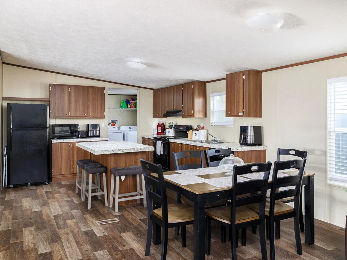 Photo of 2877 County Road 463 RD