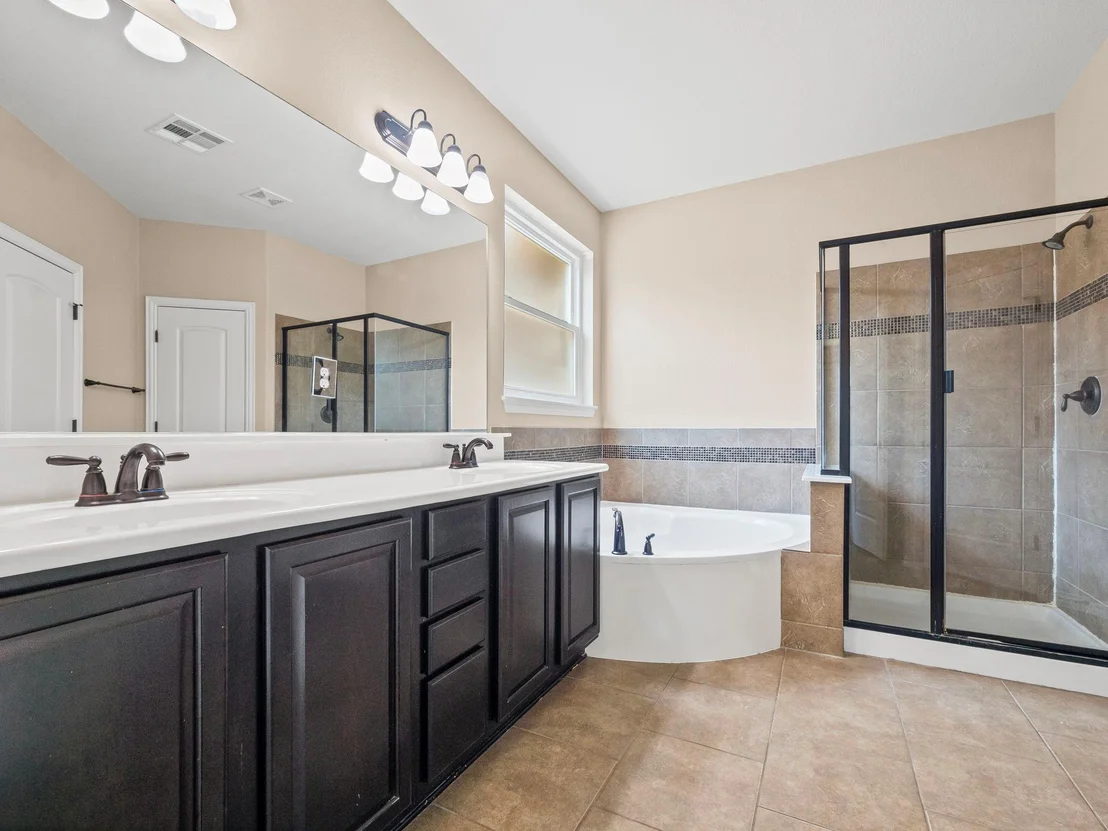 Photo of 1341 Talley LOOP