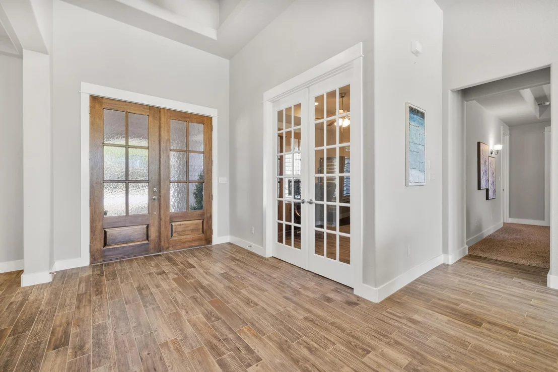 Photo of 221 Highland Oaks