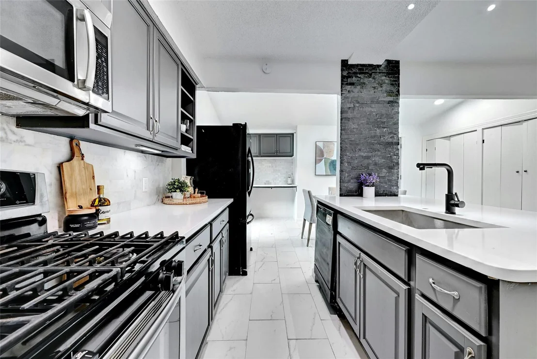 Photo of 7007 Carwill DR