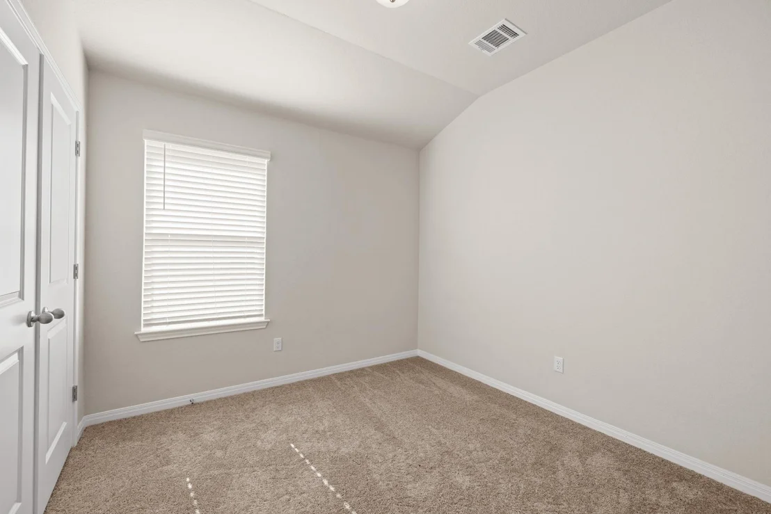 Photo of 200 Longmount CV