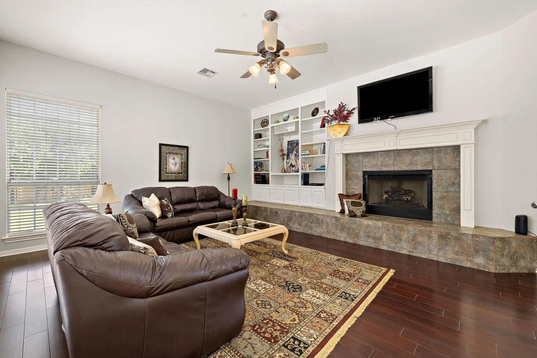 Photo of 3818 Forest Creek DR