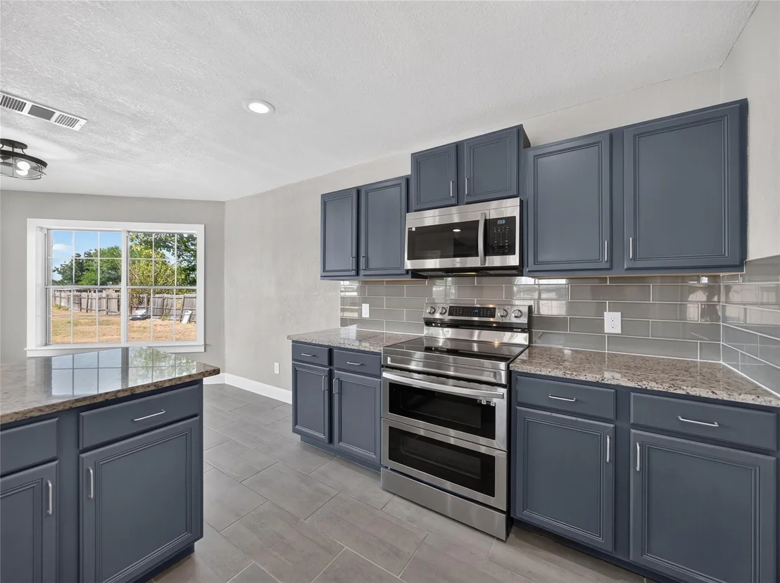 Photo of 3000 Ridgemont LN