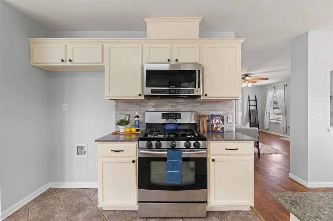 Photo of 120 Meadowside DR