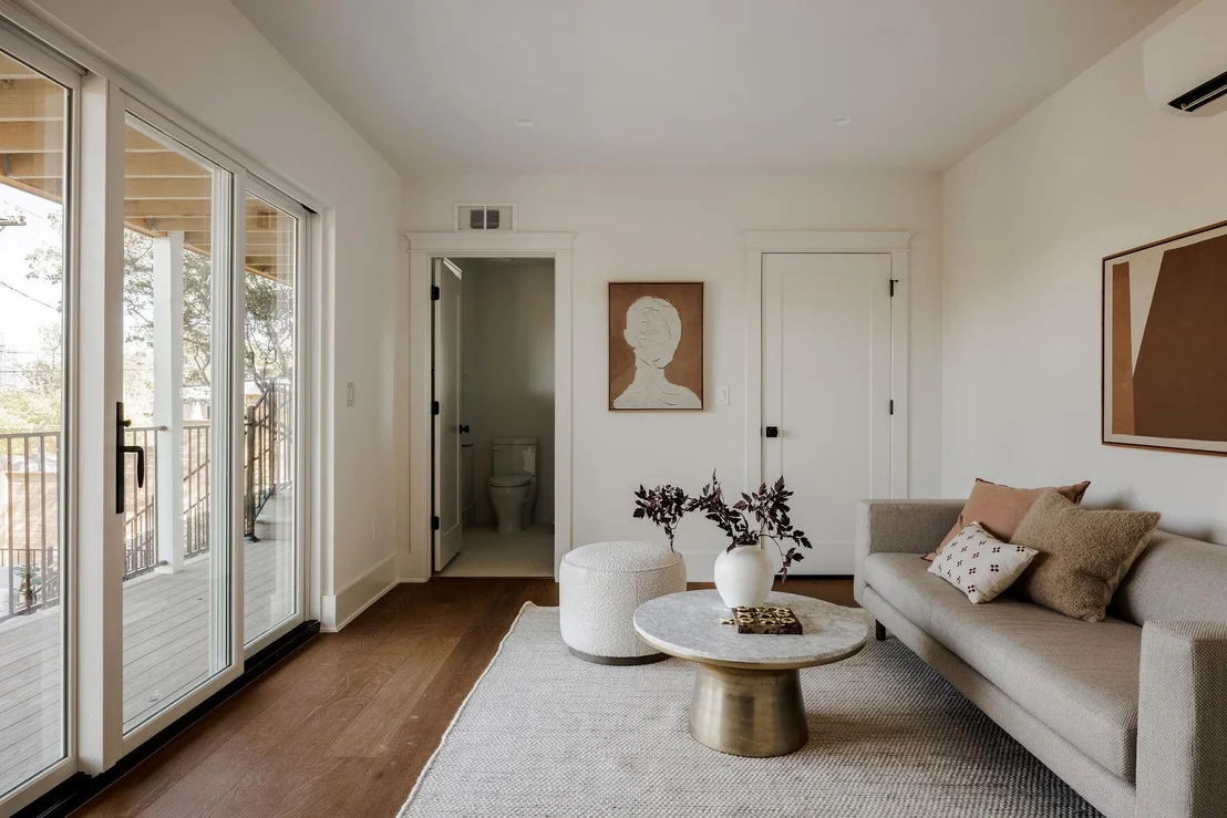 Photo of 1110 Travis Heights BLVD
