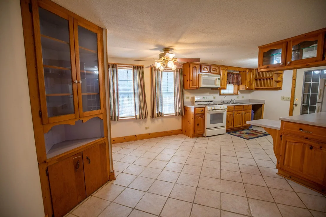 Photo of 14942 Cedar Valley Rd