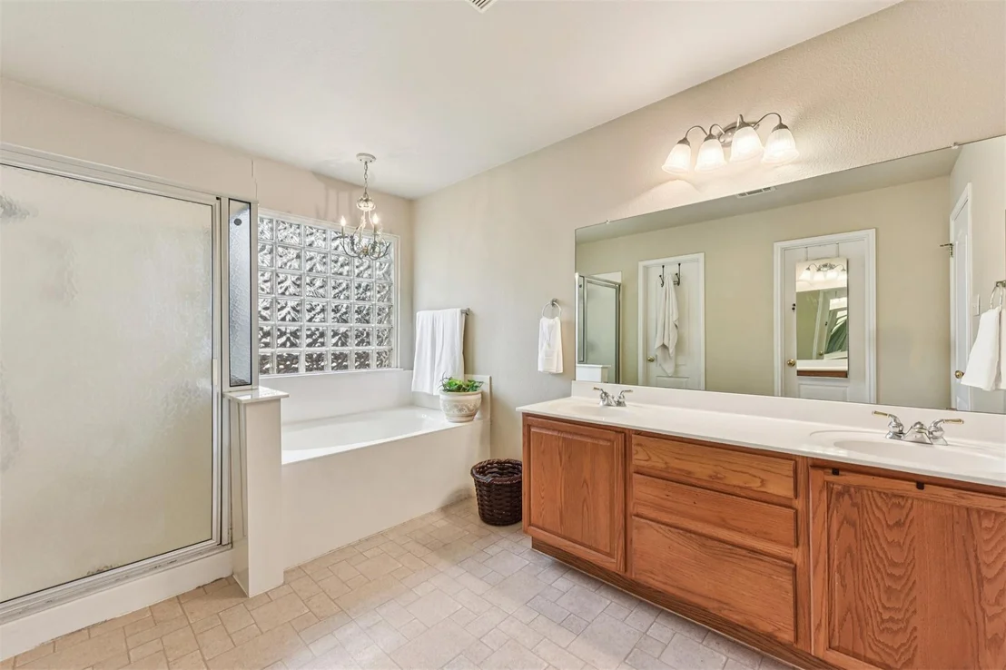 Photo of 611 Haleys CV