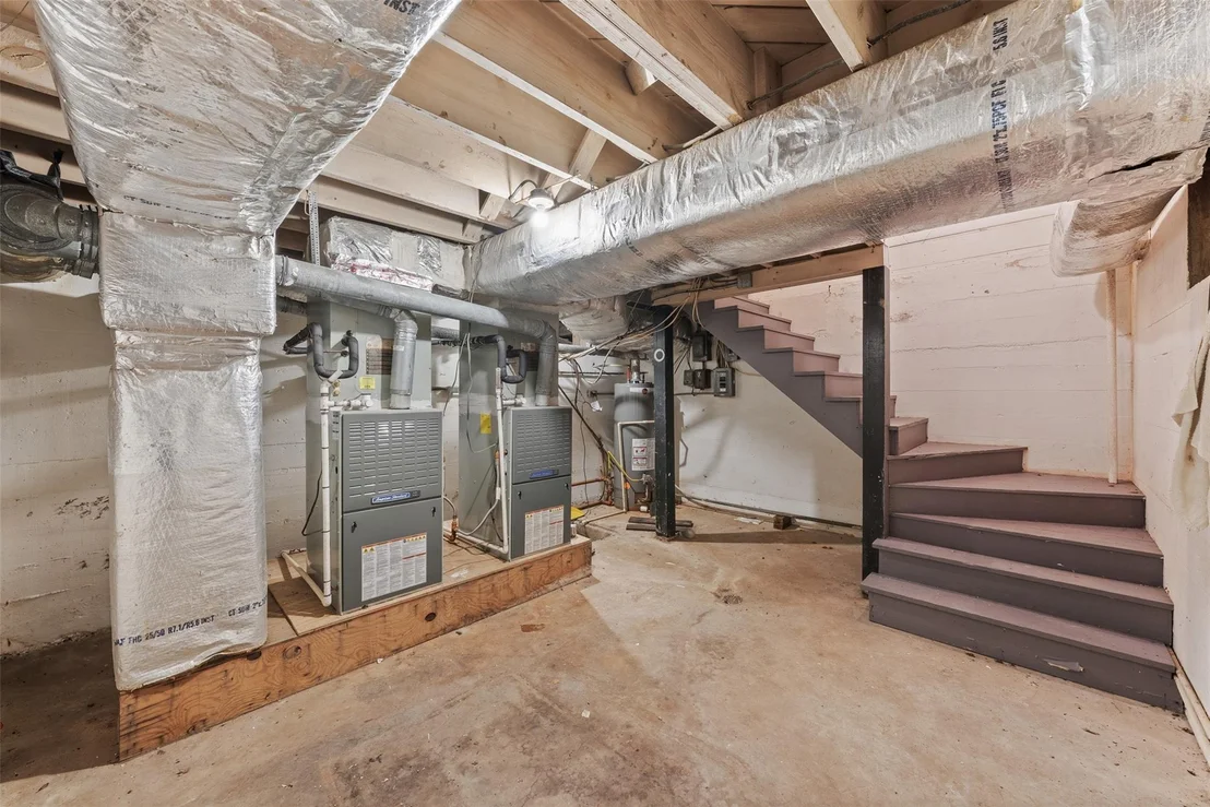 Photo of 516 W Nugent Ave